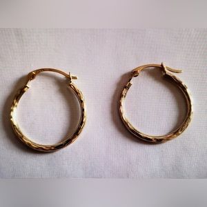 Diamond Cut 14K gold hoops, like new.